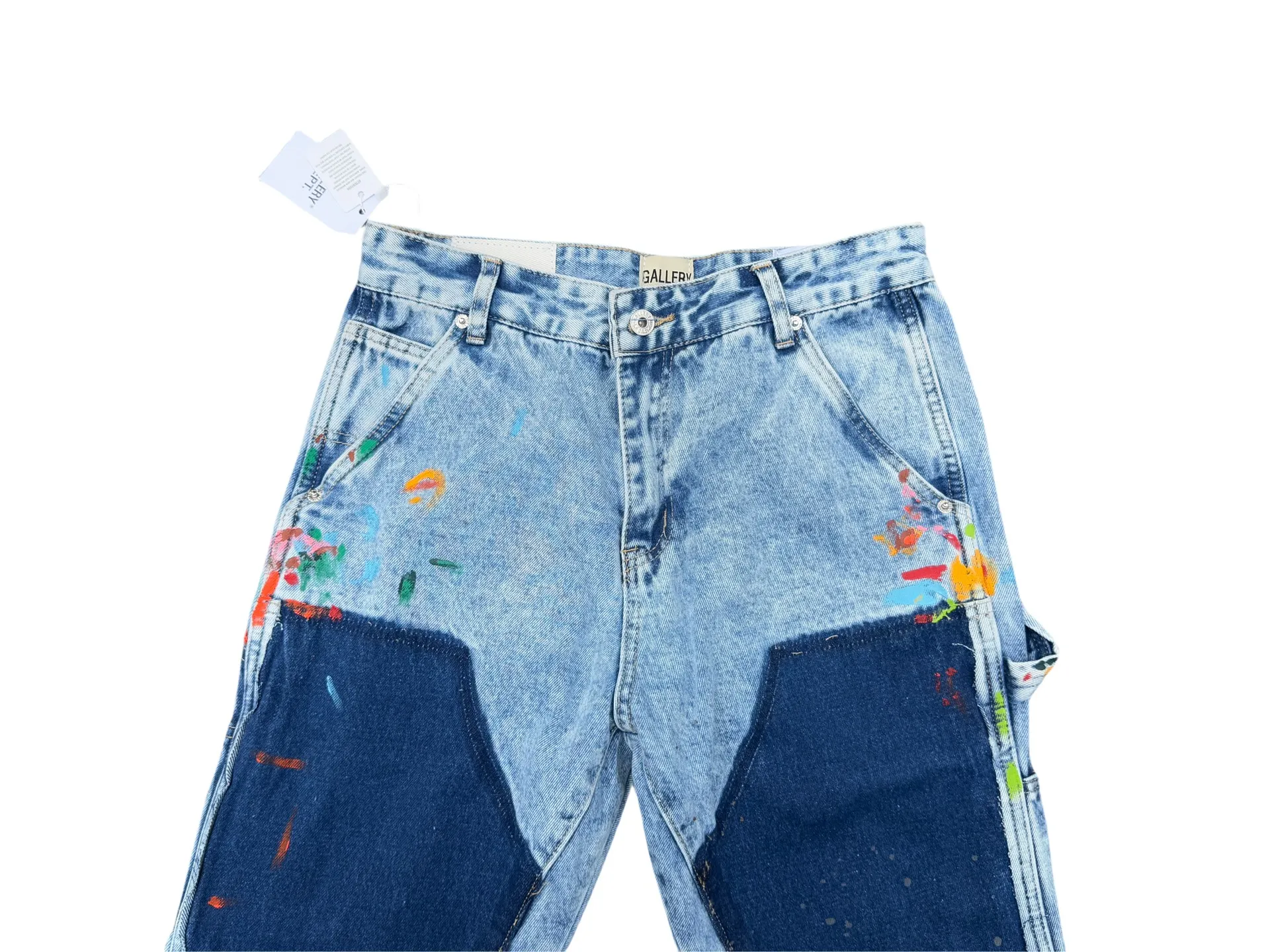 P250💰G94 GALLERY DEPT. Spliced ​​patches, ink-splashed denim bell-bottoms, washed distressed patchwork jeans, denim washing factory. During the process, the owner of the washing factory helped introduce a boss who once worked at Levi's OEM factory and then started his own business. This also paved the way for the following styles. Therefore, Levi's remodeled single product for the base plate is really familiar. Whether it is the fabrics supplied or the lathes used in production, there is nothing to choose from. -Color: blue -Number of codes: 28 30 32 34 36